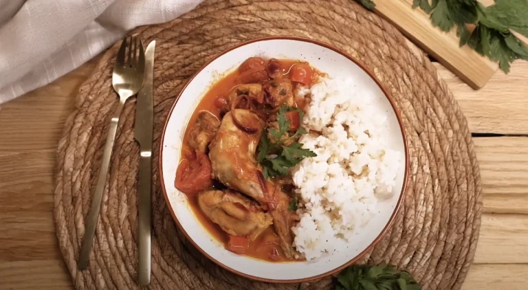 Receta de carne de conejo en salsa de coco y curry