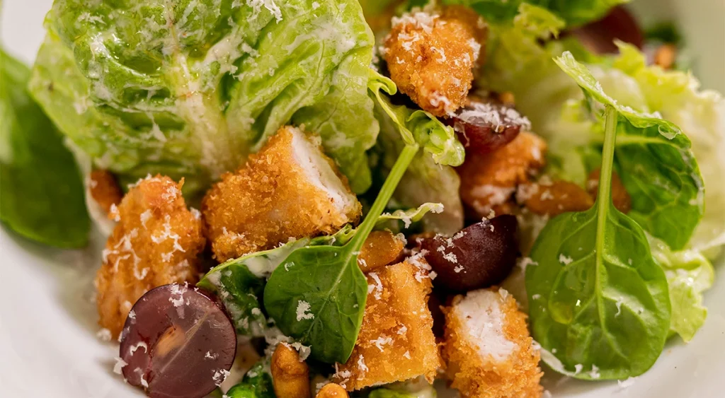 Receta de ensalada con carne de conejo